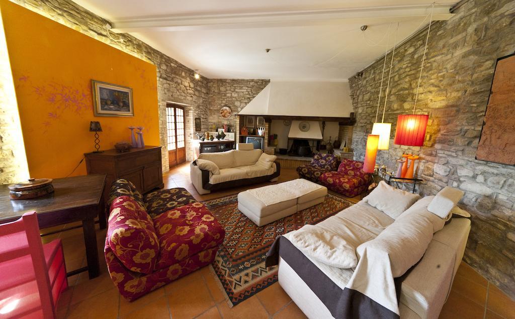 Agriturismo Nizzi Villa Assisi Bagian luar foto